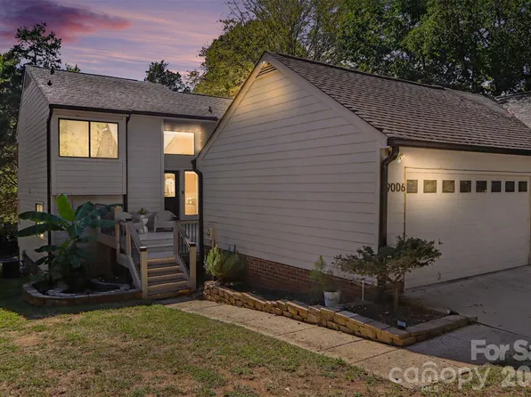 9006 Saint Croix Ln, Charlotte, NC 28277