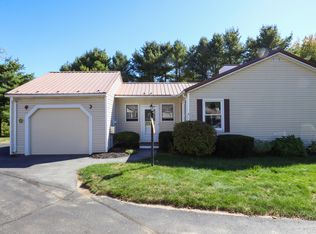 7 Walnut Dr, Windham, ME 04062