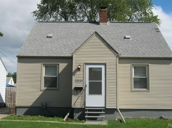 22034 Lambrecht Ave, Eastpointe, MI 48021