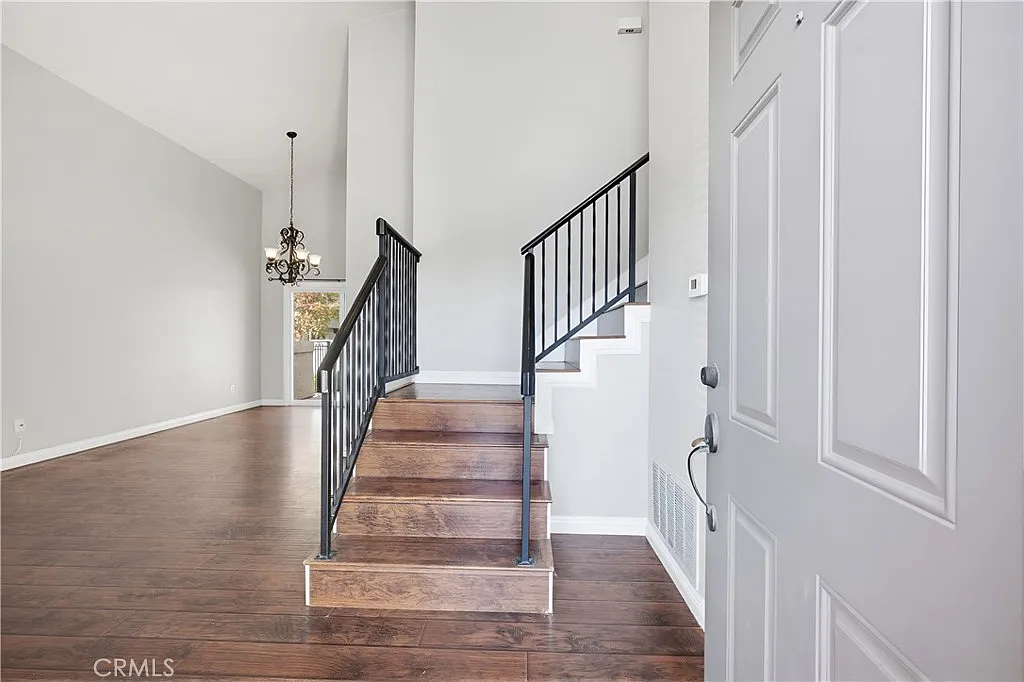 3 bed, 2.5 bath, 1244 sqft, $2,850 — Photo 4