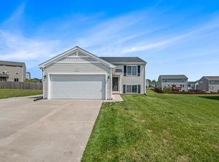 834 Misty Ridge Dr, Middleville, MI 49333