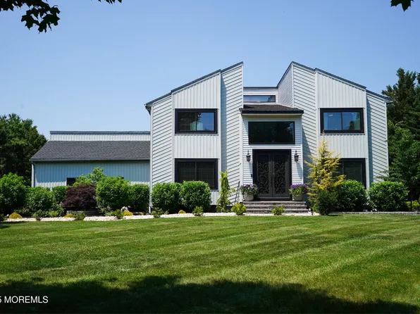 9 Desai Court, Freehold, NJ 07728
