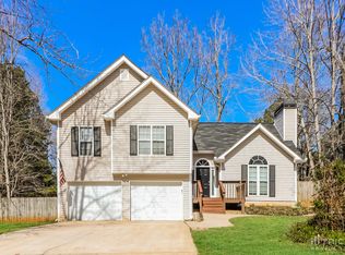 5850 Rolling Oaks Cir, Cumming, GA 30040