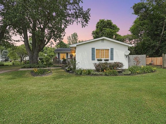 5th image of 8188 Trimmer Rd