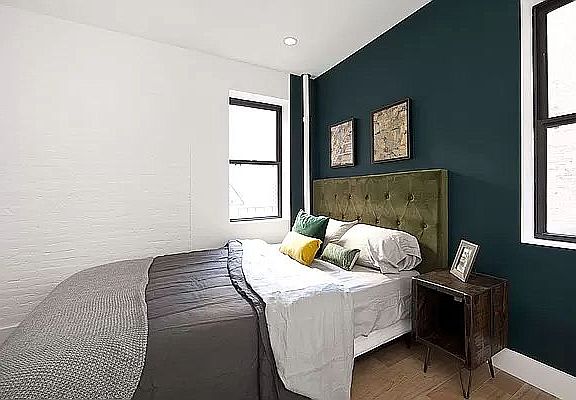 3rd image of 403 E 69th St #1RS