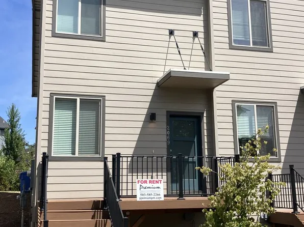 2069 Strong Rd SE, Salem, OR 97302