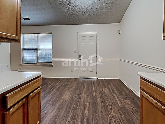 4th image of 948 Tilford Point Pl