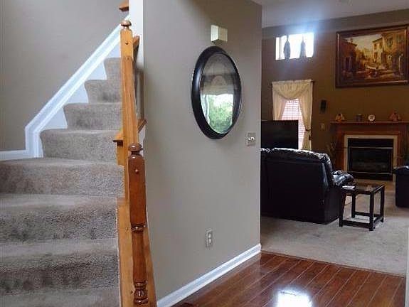 3rd image of 6424 Lakeview Ct