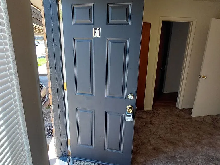 Prairie Sun Apartments — Photo 18