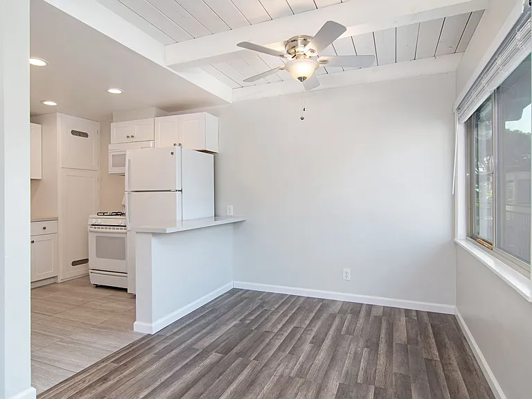 1502 Scott St — Photo 14