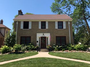 6175 N Bay Ridge Ave, Whitefish Bay, WI 53217