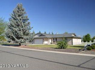 5187 Lyons Loop, Yakima, WA 98903