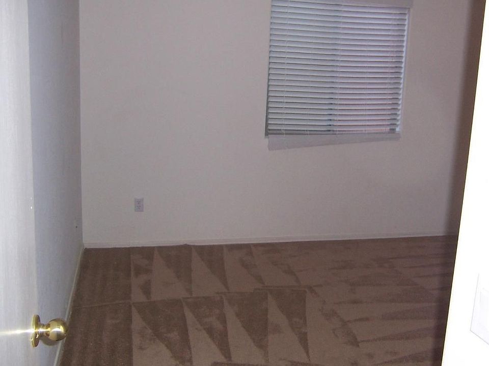 2nd image of 2865 W Jasper Butte Dr