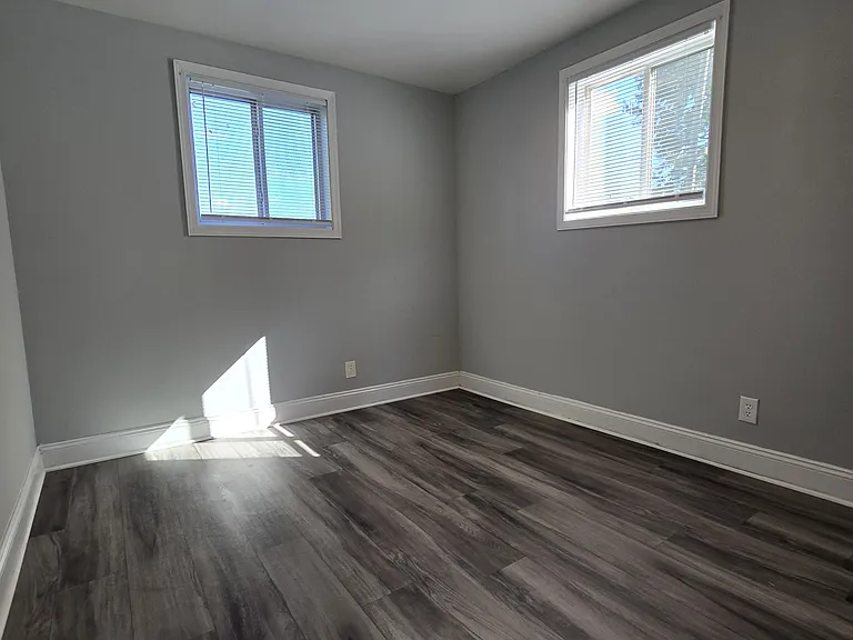 2108 Phaup St — Photo 4