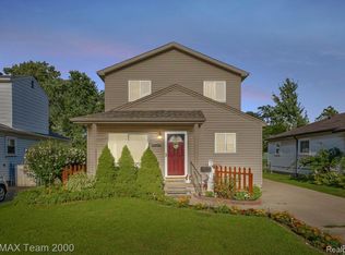 3921 Jackson St, Dearborn Heights, MI 48125