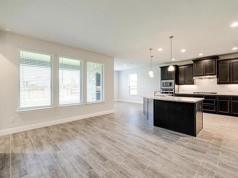 1216 Blanco Trl — Photo 8