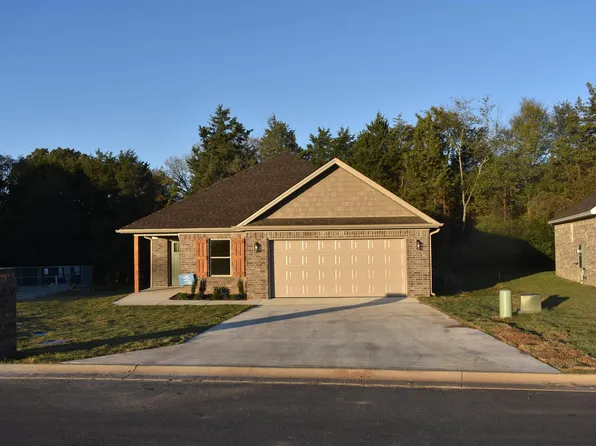 1800 Rehoboth Cir, Searcy, AR 72143