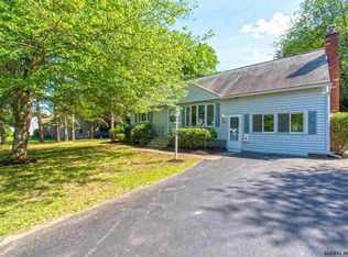 21 Victor Dr, Albany, NY 12203