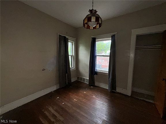 5th image of 3885 W 20th St