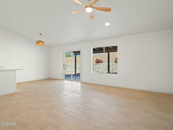 4th image of 12977 N Chief Butte Pl