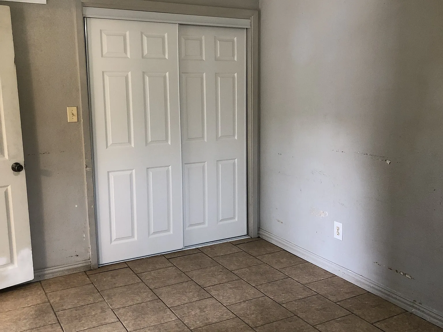 422 W Lott Ave — Photo 4