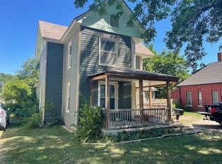 416 W 5th St, Chanute, KS 66720