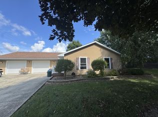 942 Victoria Dr, Bucyrus, OH 44820