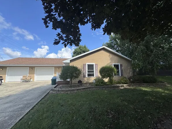 942 Victoria Dr, Bucyrus, OH 44820