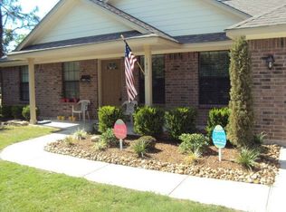 1001 E Pecan St, Angleton, TX 77515