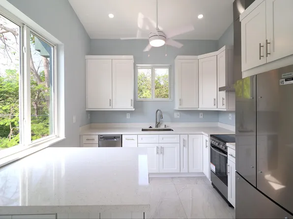 31 Treasure Blvd, Key Largo, FL 33037