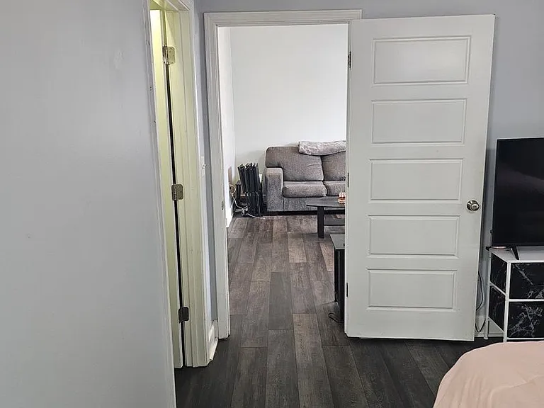 315 Gabrielle Ln — Photo 3