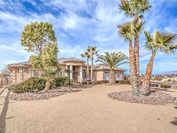 3rd image of 1870 S Manzanita Dr