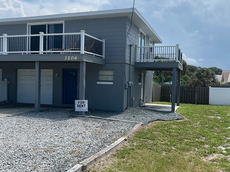3206 S Atlantic Ave — Photo 2