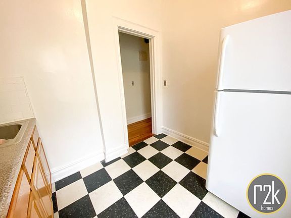 5th image of 31-60 33rd St #3D
