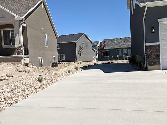 5th image of 76 E Bliss Dr
