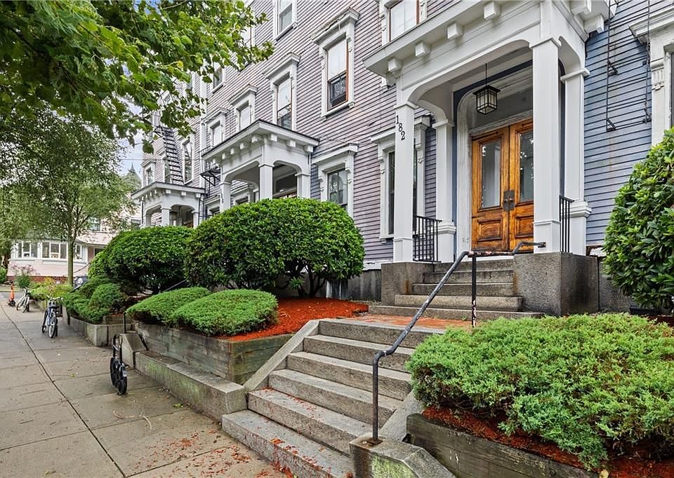 1st image of 182 Bowen St APT 11