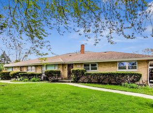2800 Manor Ln, Park Ridge, IL 60068