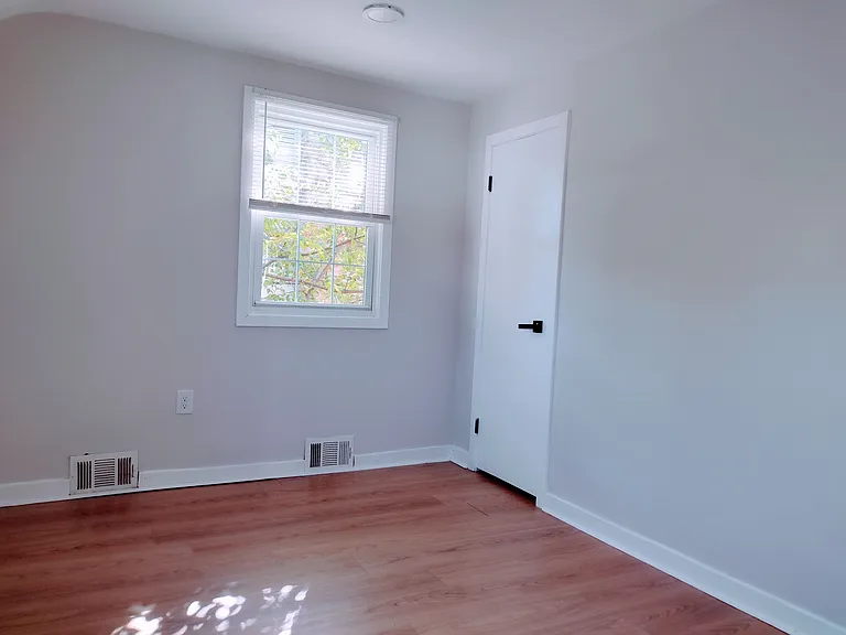 4204 Colonial Rd — Photo 34