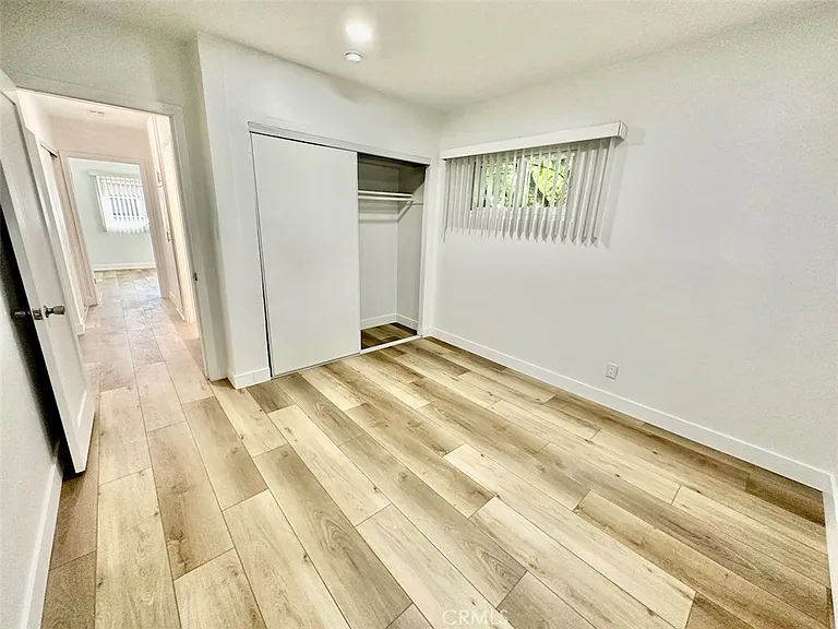 10215 S 10th Ave #6 — Photo 9