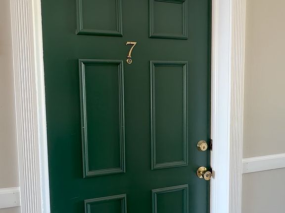 2nd image of 1890 Axtell Dr APT 7