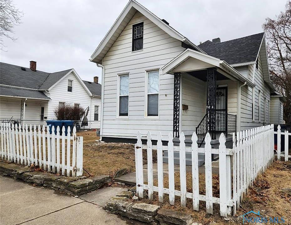 1st image of 726 Fernwood Ave