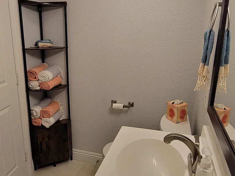 3327 Seminole Cir — Photo 25