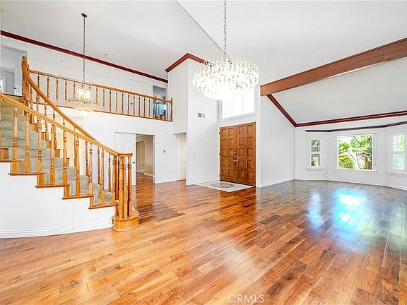 5th image of 2148 Seaview Dr