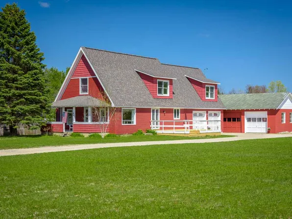 1720 Bellmer Rd, Petoskey, MI 49770