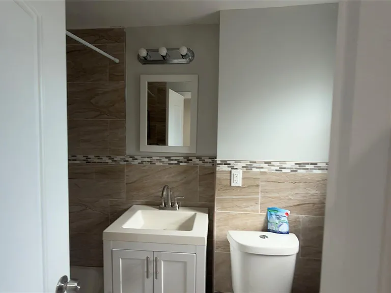 10 Greenwich Ave #1 — Photo 12