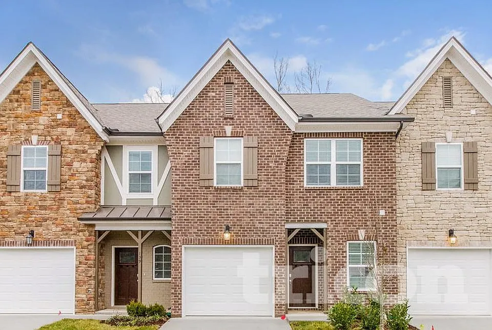 141 Hickory Station Ln