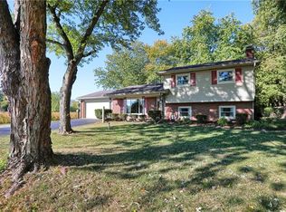 270 N Meridian Rd, Greenfield, IN 46140
