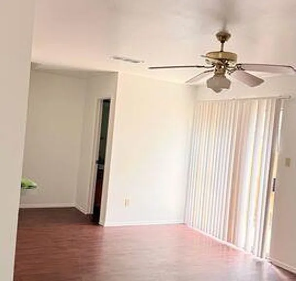 2203 Creekside Ln — Photo 12