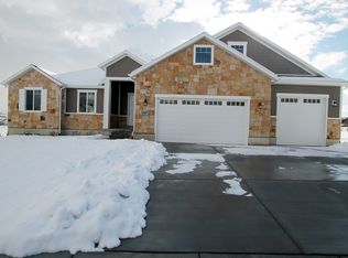 1427 W Blue Quill Dr, Bluffdale, UT 84065