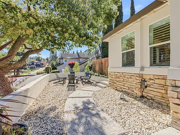3rd image of 11220 Sunrise Ridge Cir